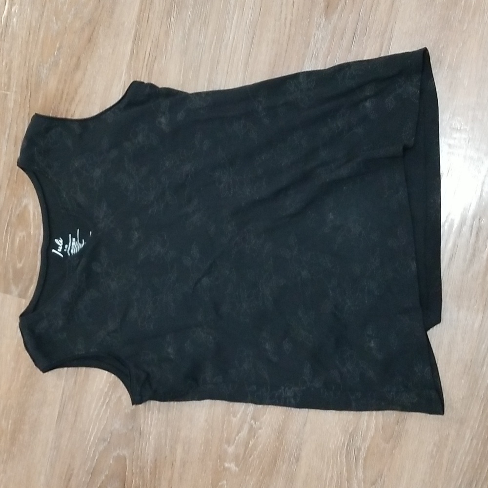 (L) Juli Floral Embroidered Tank Top Minimalist Casual Leisure 100% Cotton